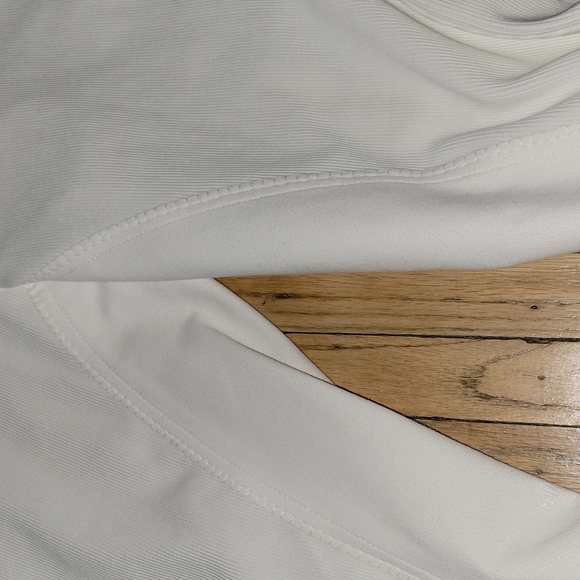 Equistar equi tuff white LDS full seat breech size 32R - Picture 3 of 7